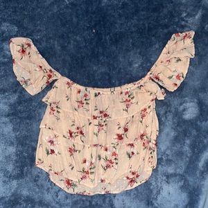 American eagle, off the shoulder flowy top